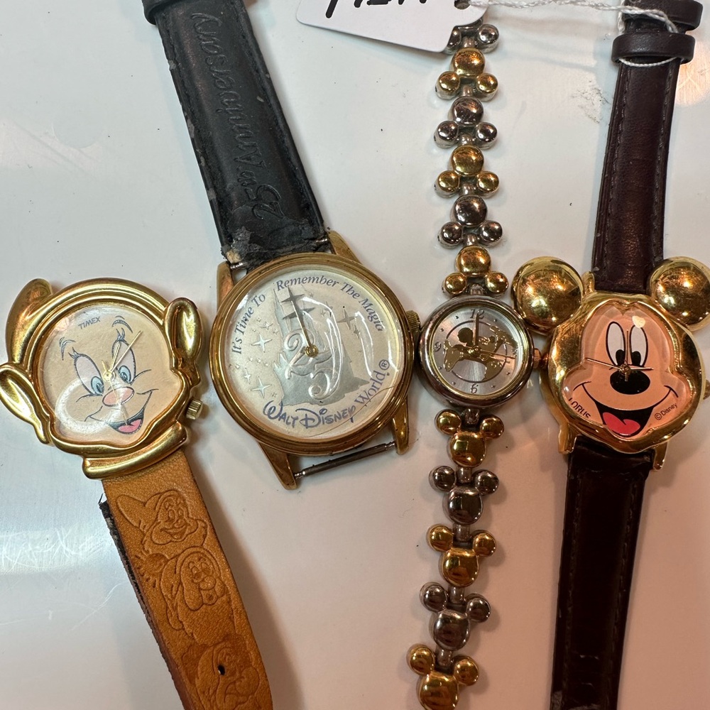 LOT vintage Disney watches Dopey Mickey Mouse 25th Anniversary
